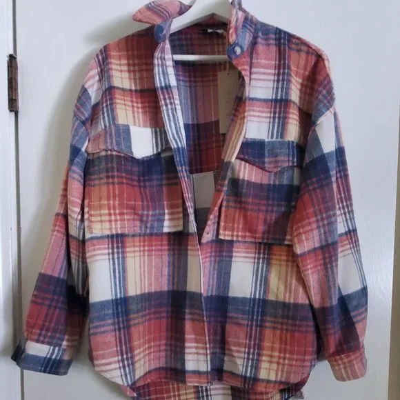 New shacket - Picture 1 of 5